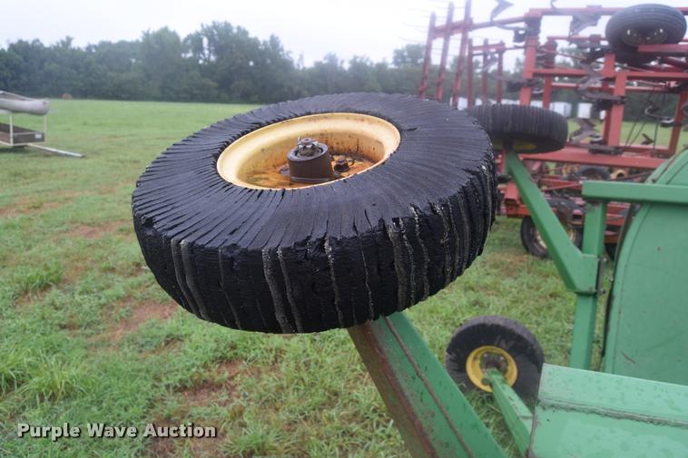 image for item K2873 John Deere 1508 batwing rotary mower