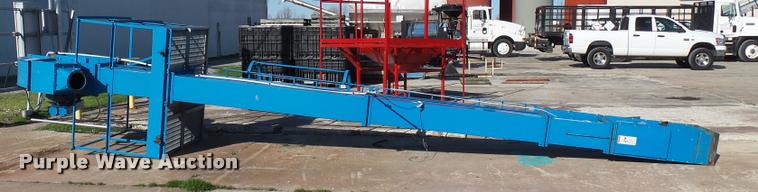 image for item K3405 2010 Universal Industries D3-1000-ED bucket elevator