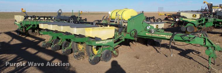 image for item L1714 John Deere 1770 minimum till conservation planter