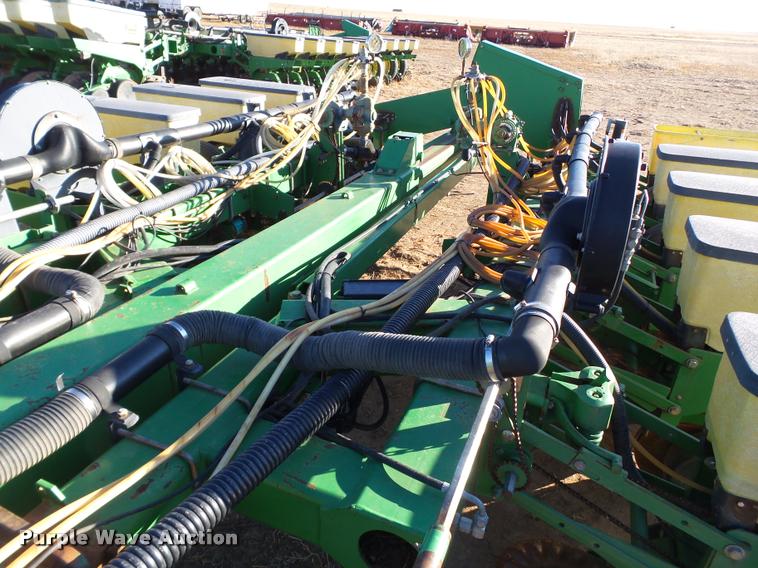 image for item L1714 John Deere 1770 minimum till conservation planter