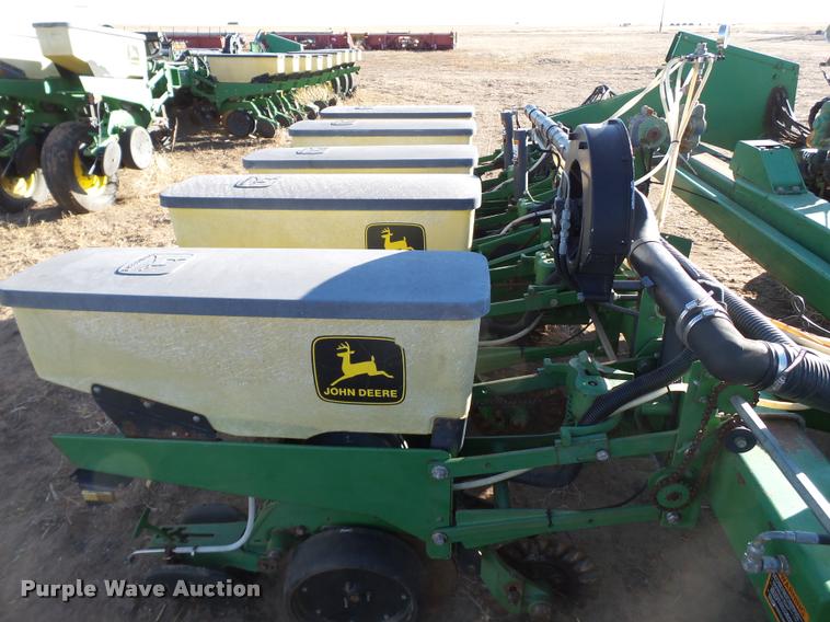 image for item L1714 John Deere 1770 minimum till conservation planter