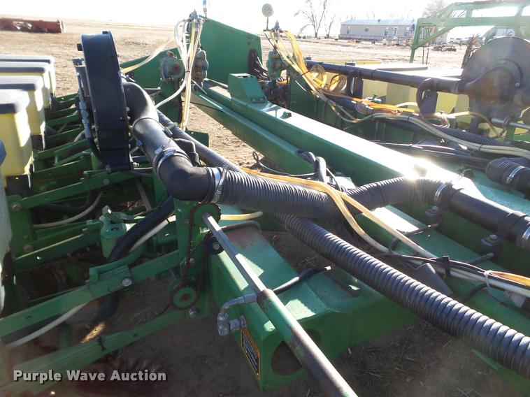 image for item L1714 John Deere 1770 minimum till conservation planter