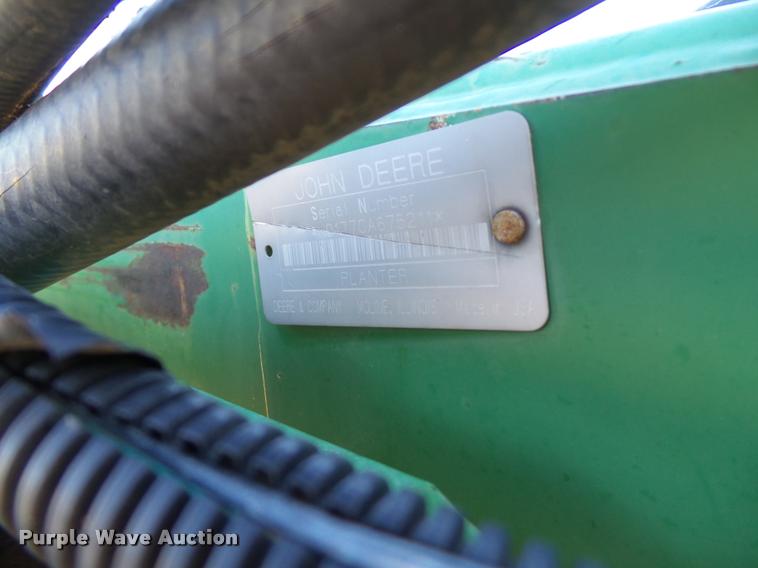 image for item L1714 John Deere 1770 minimum till conservation planter