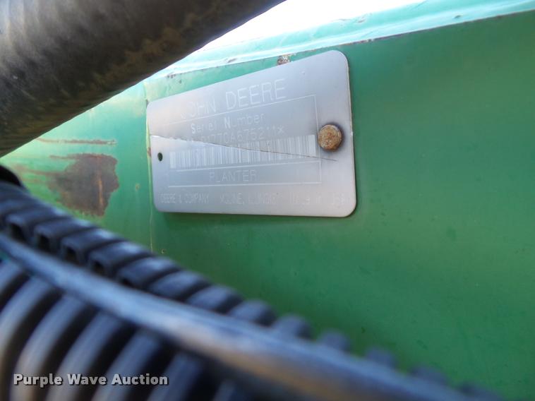 image for item L1714 John Deere 1770 minimum till conservation planter