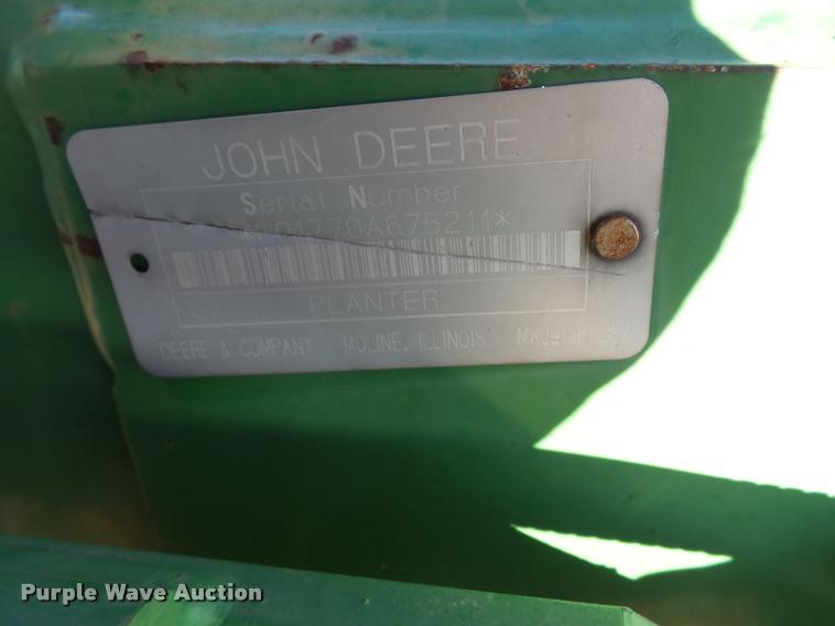 image for item L1714 John Deere 1770 minimum till conservation planter
