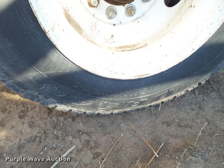 image for item L1715 (2) 1996 Utility flatbed trailers