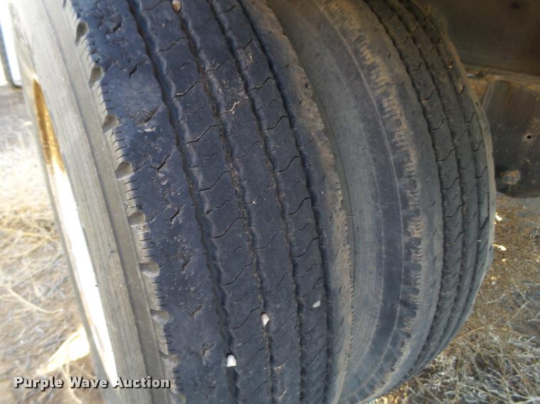 image for item L1715 (2) 1996 Utility flatbed trailers