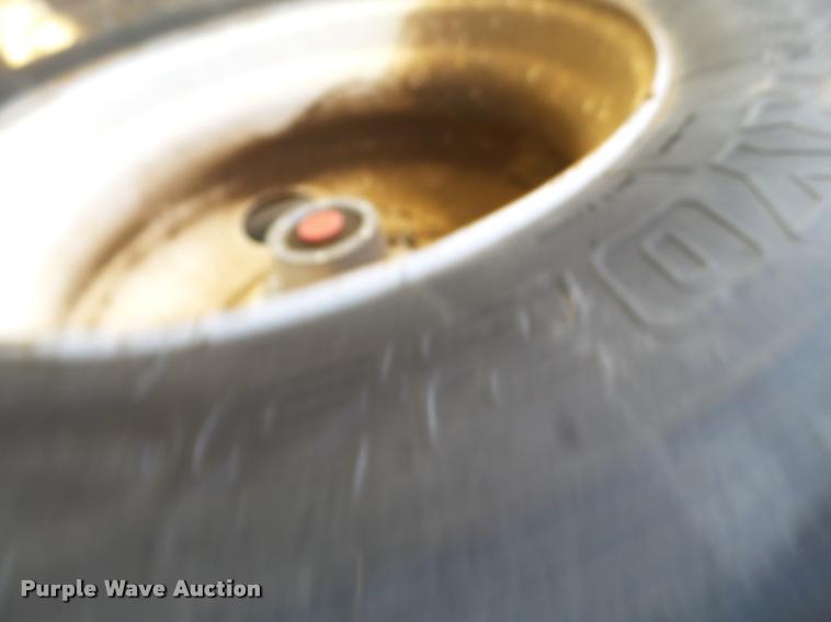 image for item L1715 (2) 1996 Utility flatbed trailers