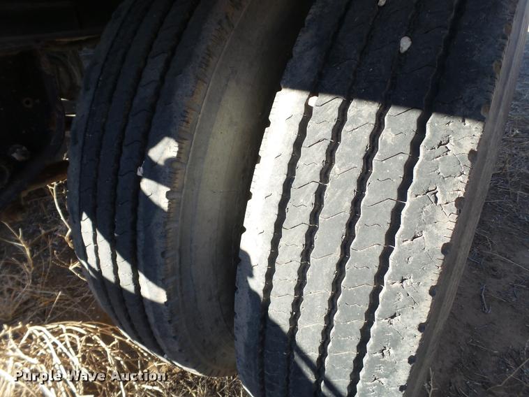 image for item L1715 (2) 1996 Utility flatbed trailers