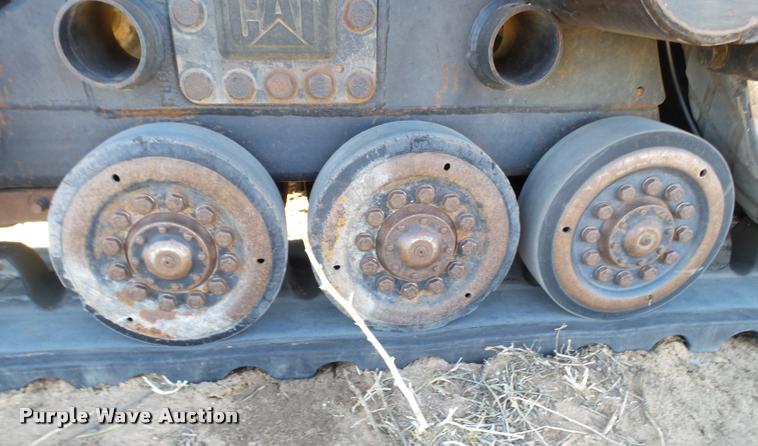 image for item L1716 Caterpillar Challenger 35 tractor