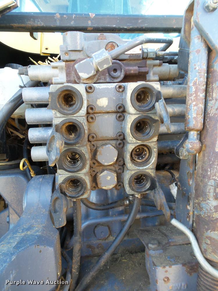 image for item L1716 Caterpillar Challenger 35 tractor