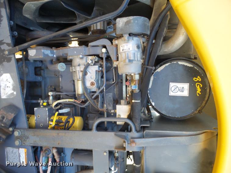 image for item L1716 Caterpillar Challenger 35 tractor