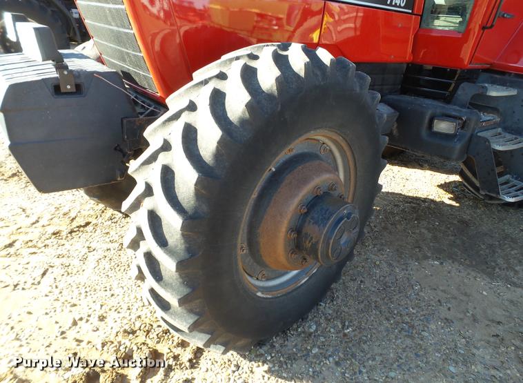 image for item L1717 1990 Case IH 7140 MFWD tractor