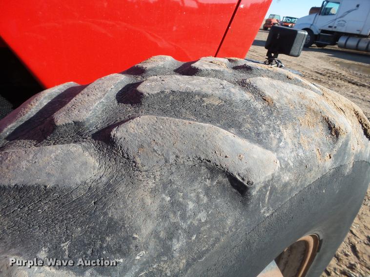 image for item L1717 1990 Case IH 7140 MFWD tractor