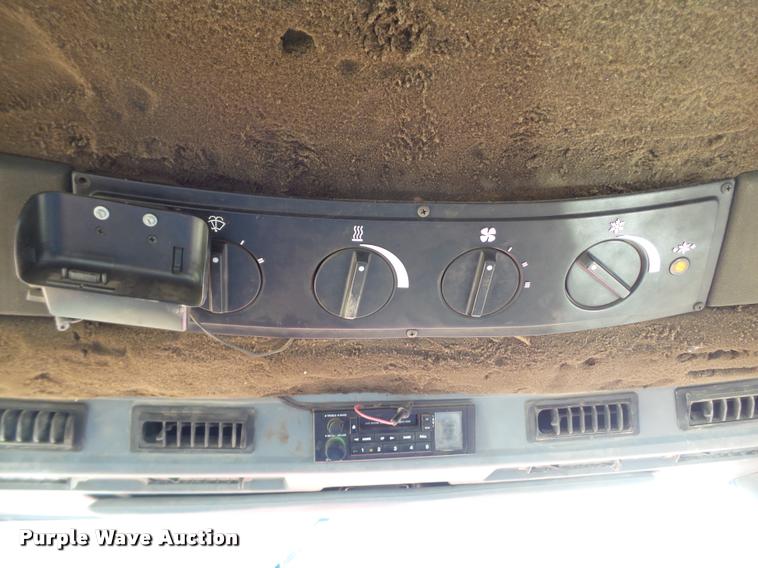 image for item L1717 1990 Case IH 7140 MFWD tractor