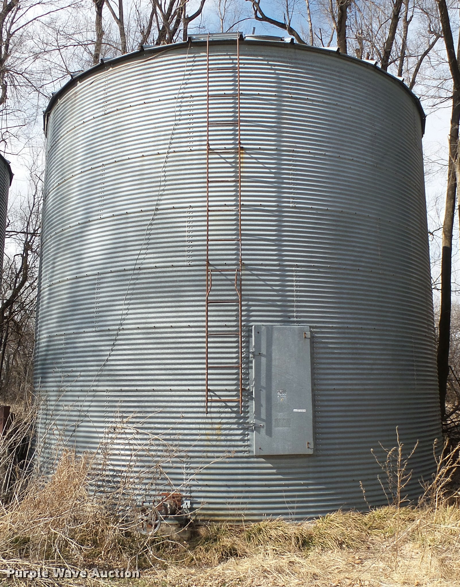 Sukup galvanized grain bin in Sedgwick, KS Item BU9428 sold Purple Wave