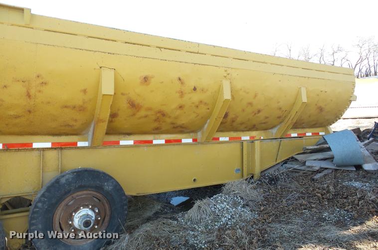 image for item AG9081 1959 Timpte end dump trailer