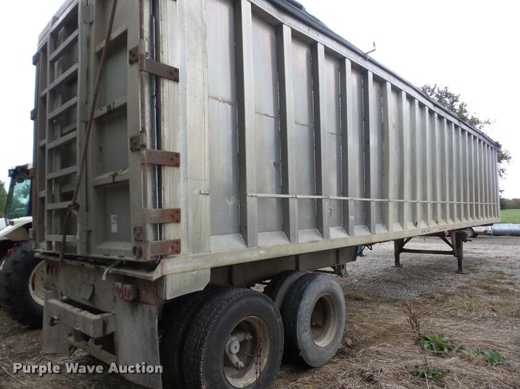image for item AG9345 1992 Steco walking floor trailer
