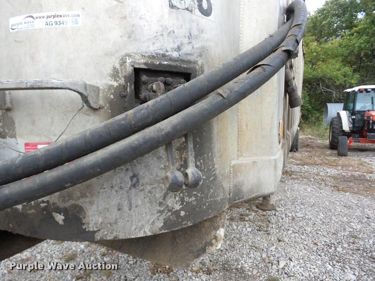 image for item AG9345 1992 Steco walking floor trailer