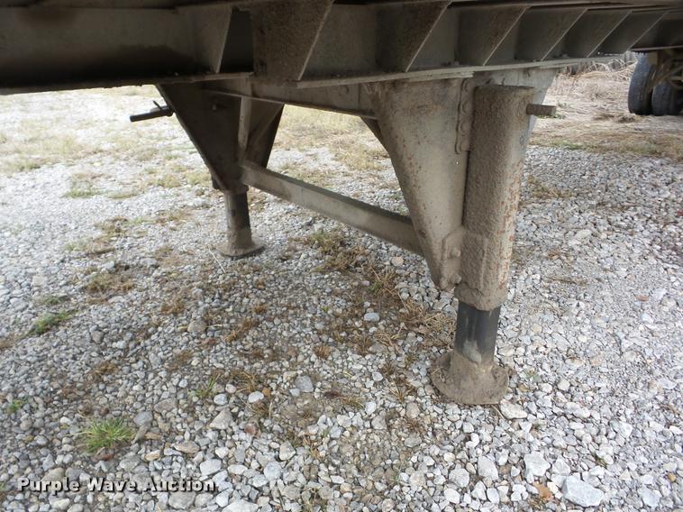 image for item AG9345 1992 Steco walking floor trailer