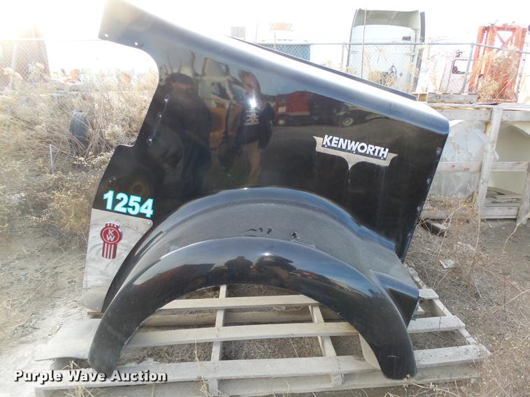 image for item AU9681 Kenworth fiberglass hood