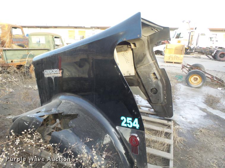 image for item AU9681 Kenworth fiberglass hood