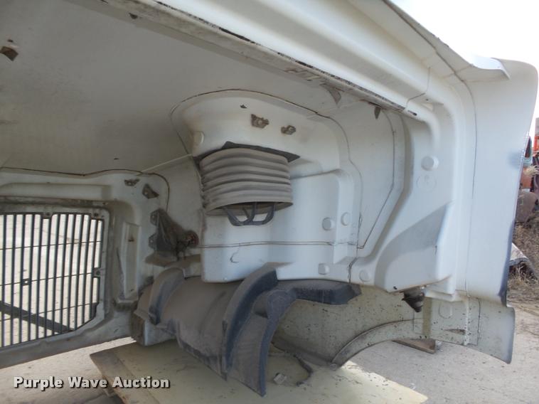 image for item AU9683 Volvo fiberglass hood