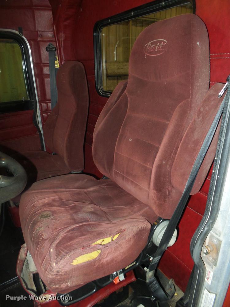 image for item DA0523 2003 Peterbilt 379 semi truck