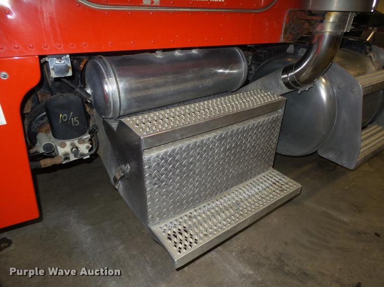 image for item DA0523 2003 Peterbilt 379 semi truck