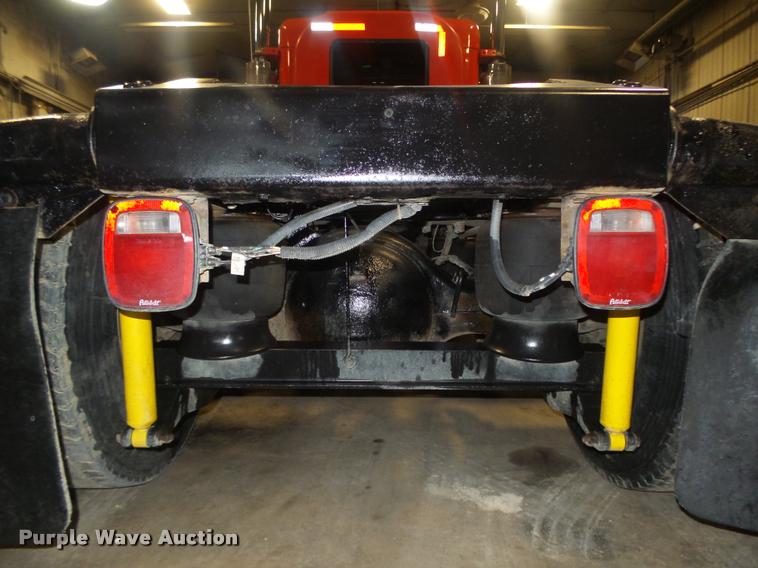 image for item DA0523 2003 Peterbilt 379 semi truck