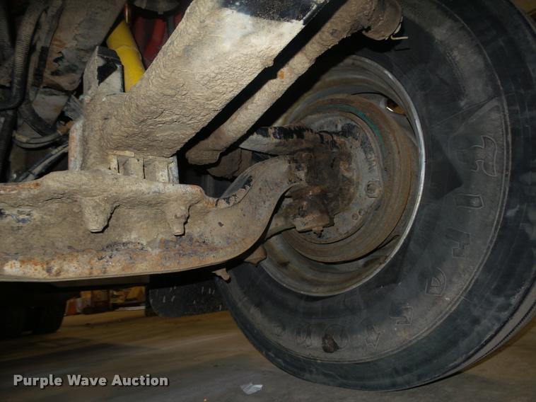 image for item DA0523 2003 Peterbilt 379 semi truck