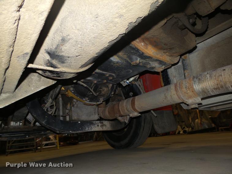 image for item DA0523 2003 Peterbilt 379 semi truck