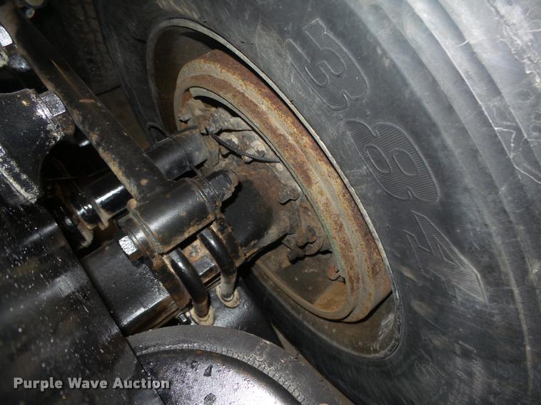 image for item DA0523 2003 Peterbilt 379 semi truck