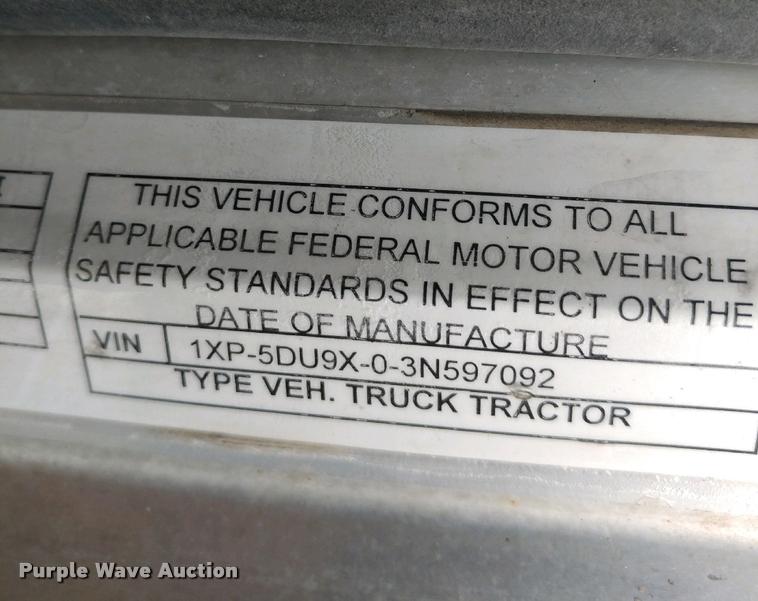 image for item DA0523 2003 Peterbilt 379 semi truck