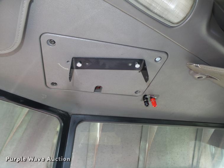 image for item DA0530 2009 Peterbilt 386 semi truck