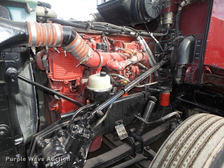 image for item DA0530 2009 Peterbilt 386 semi truck