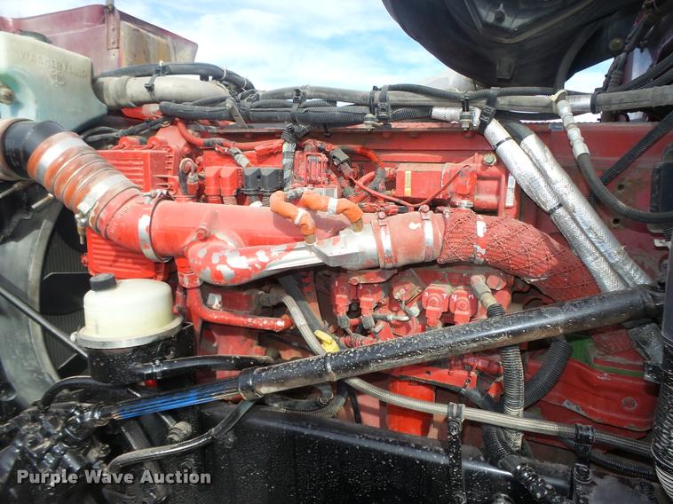 image for item DA0530 2009 Peterbilt 386 semi truck