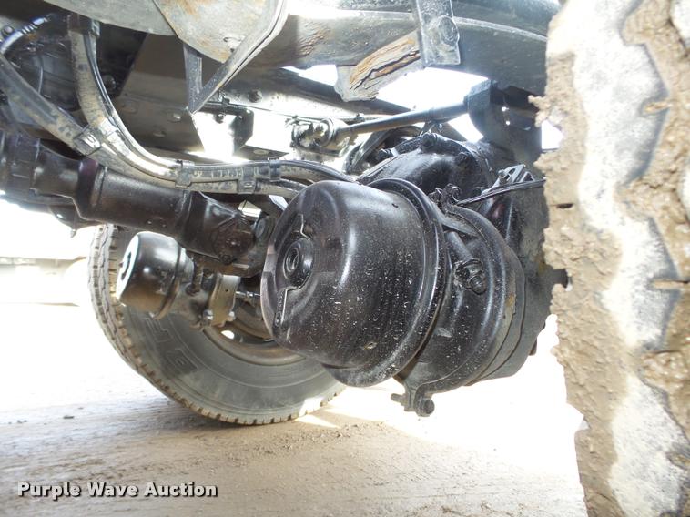 image for item DA0530 2009 Peterbilt 386 semi truck