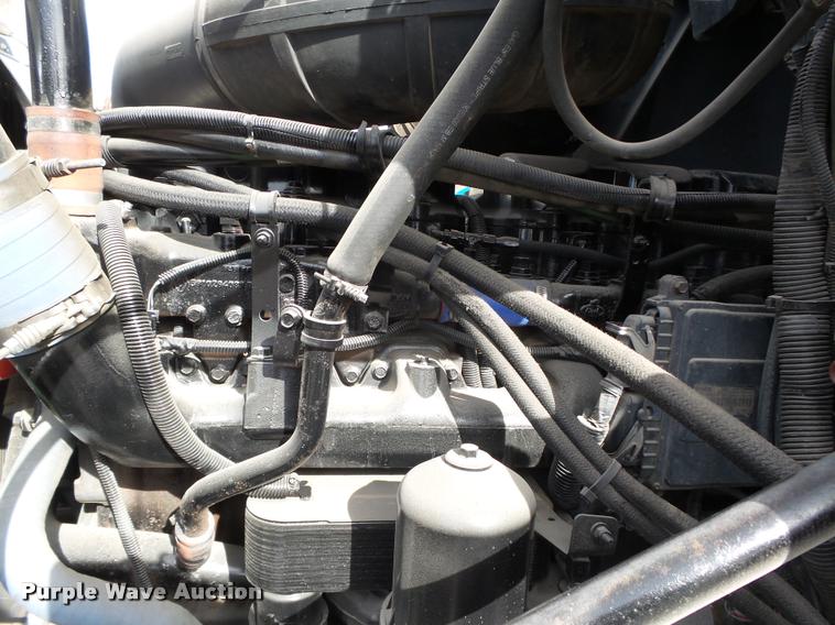 image for item DA0531 2003 Mack CH613 semi truck