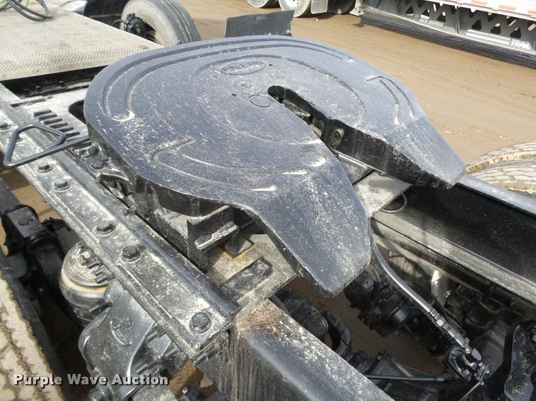 image for item DA0531 2003 Mack CH613 semi truck