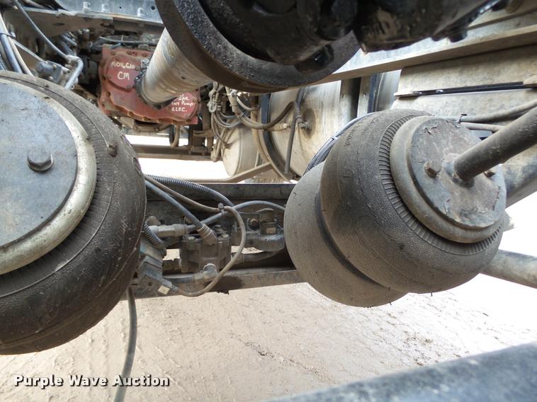 image for item DA0531 2003 Mack CH613 semi truck