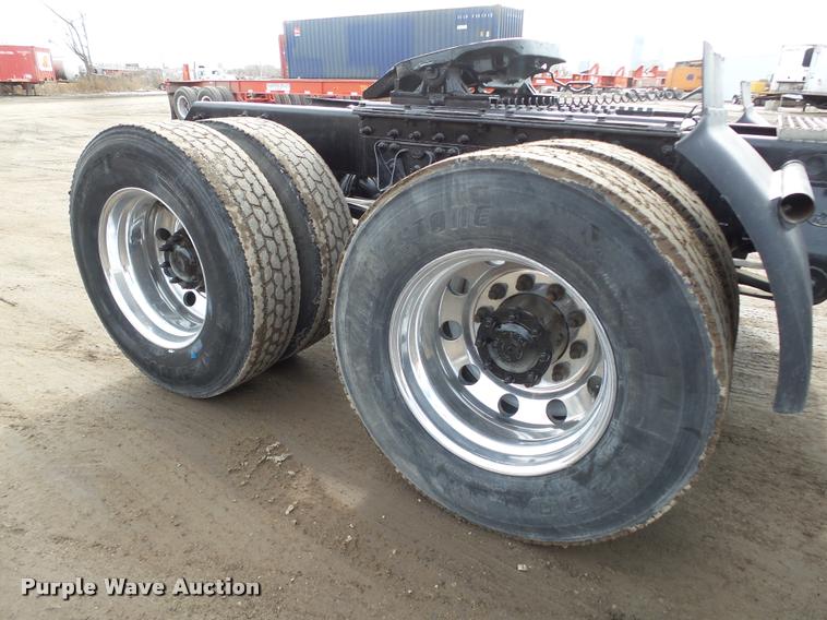 image for item DA0531 2003 Mack CH613 semi truck