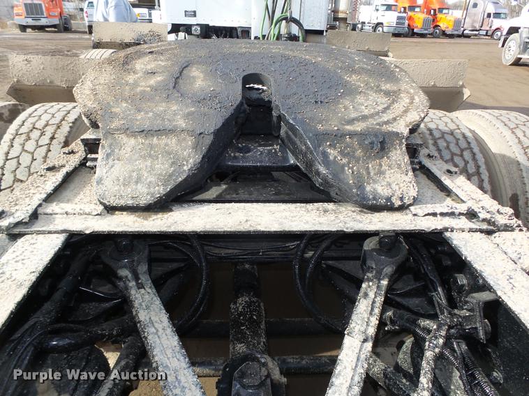 image for item DA0532 2003 Kenworth T800 semi truck