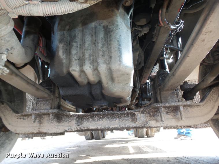 image for item DA0532 2003 Kenworth T800 semi truck