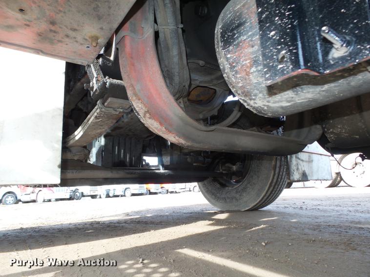 image for item DA0532 2003 Kenworth T800 semi truck