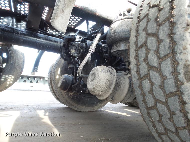 image for item DA0532 2003 Kenworth T800 semi truck