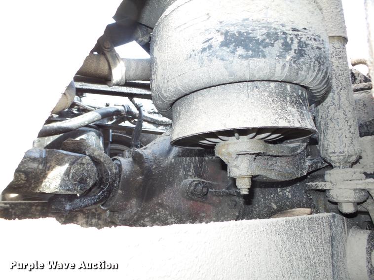 image for item DA0532 2003 Kenworth T800 semi truck