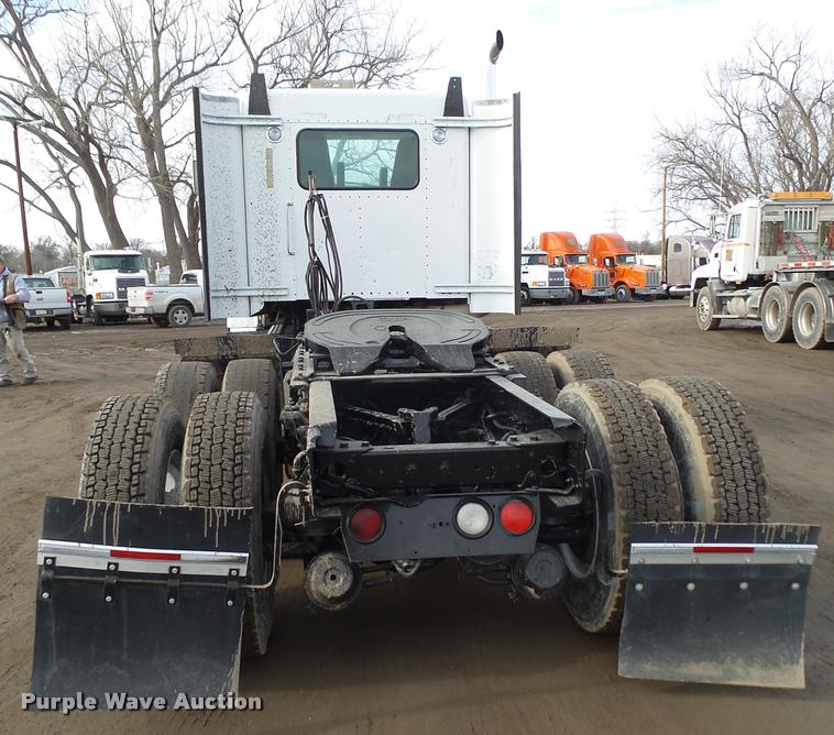 image for item DA0533 1999 Kenworth T800 semi truck