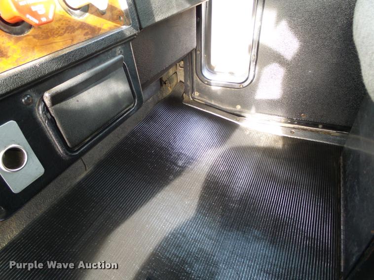 image for item DA0533 1999 Kenworth T800 semi truck