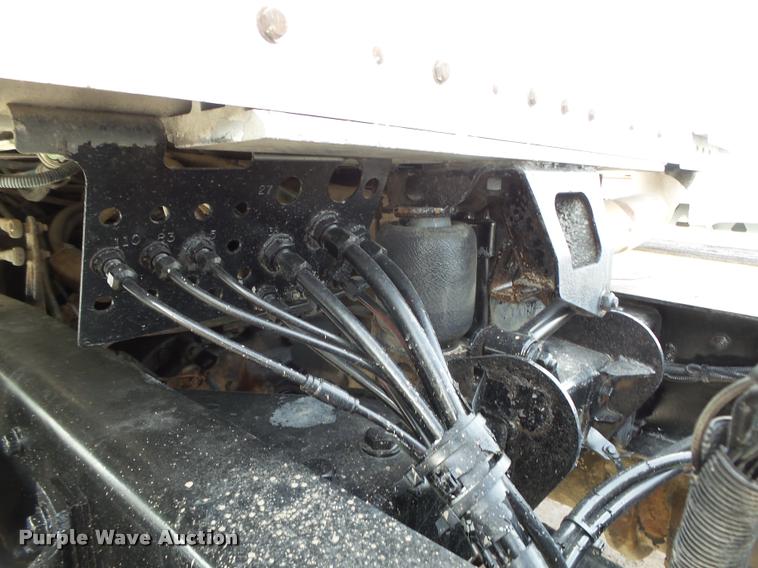 image for item DA0533 1999 Kenworth T800 semi truck